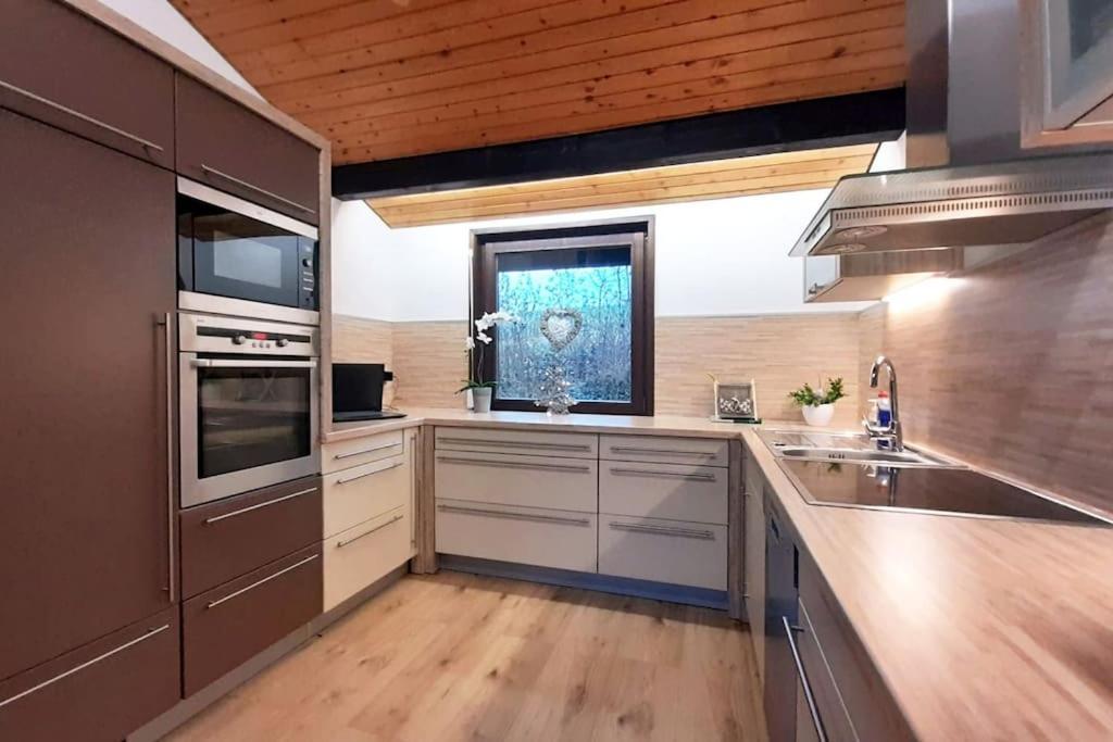 Ferienhaus Lena Im Sauerland Direkt Am Hennesee ميشيده المظهر الخارجي الصورة